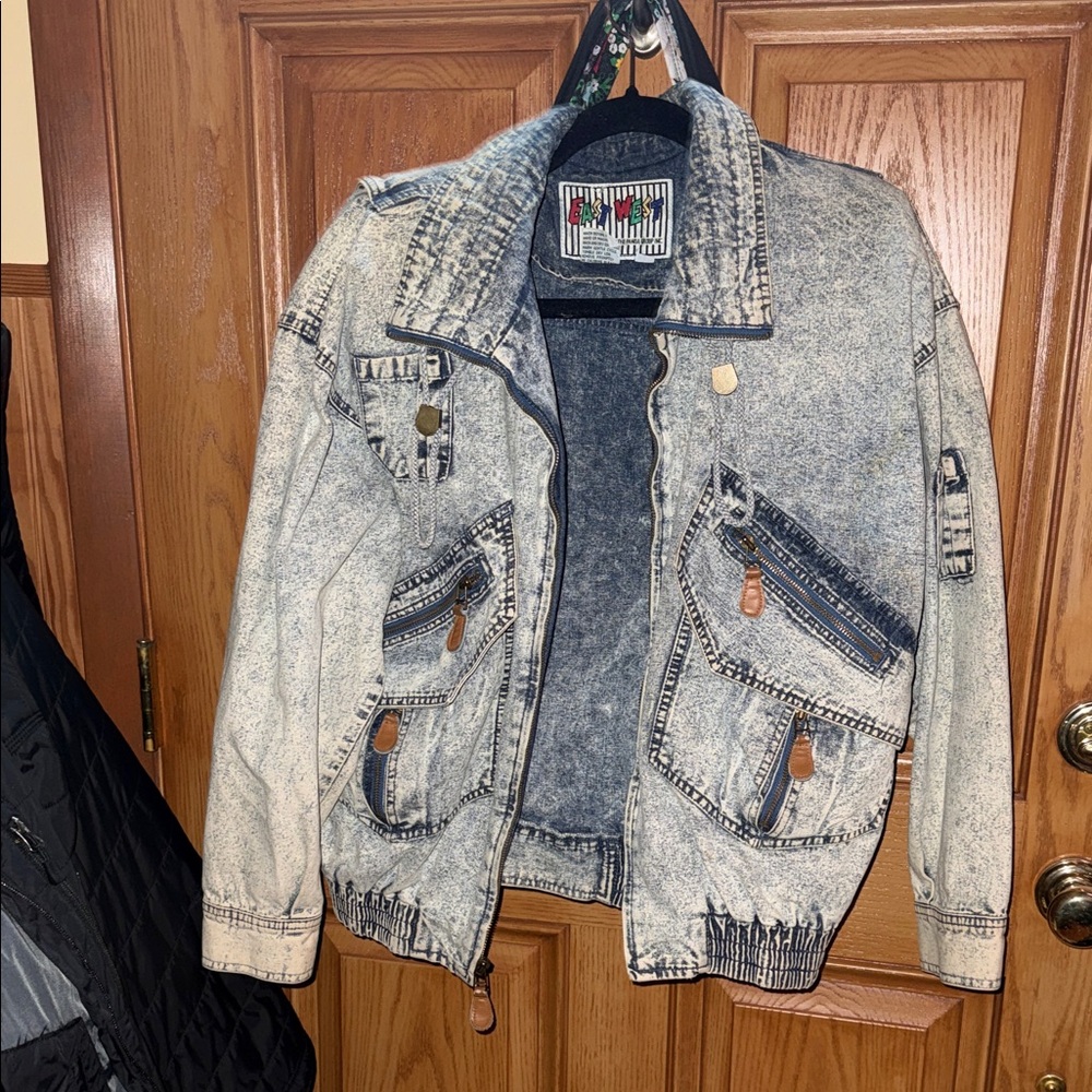 Stylish Acid Wash Jean Jacket